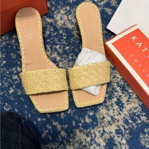 Katy Perry Collections in Natural color Woven Sandals